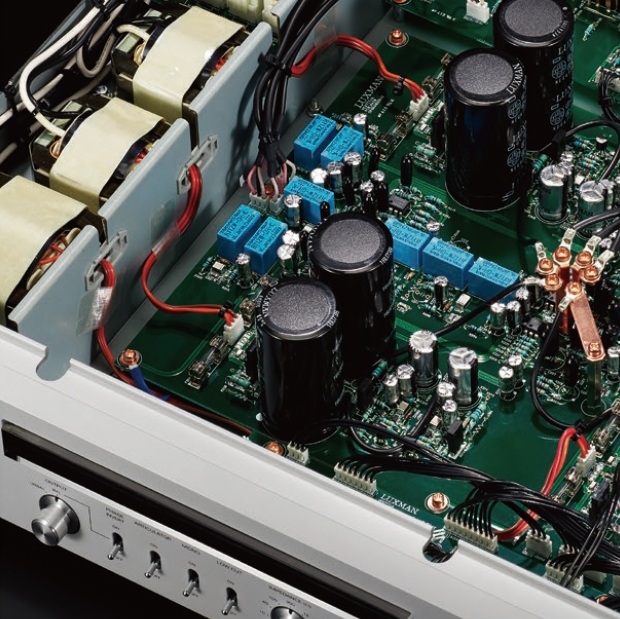 układy scalone przedwzmacniacza gramofonowego Luxman E-07
